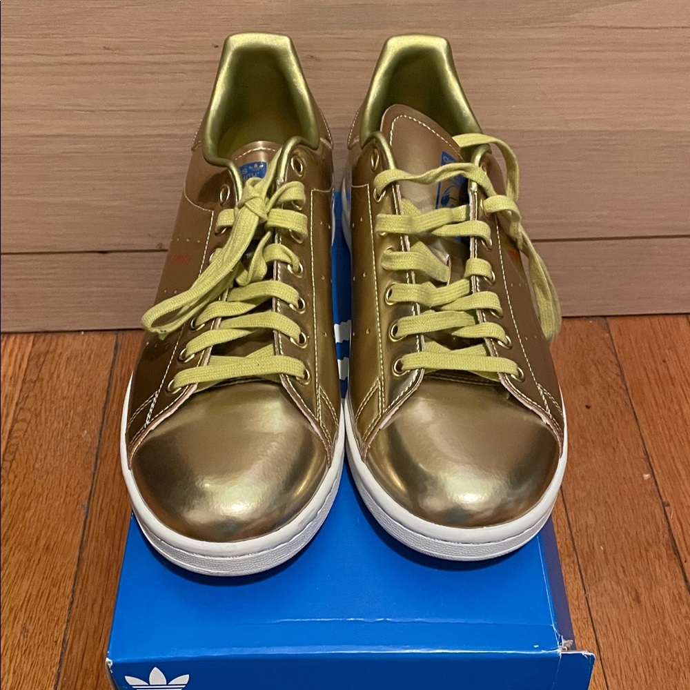 NWOT Adidas Men's Gold Stan Smith Athletic Shoes - Picture 3 of 4